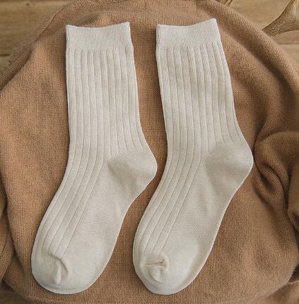 双针袜子好还是单针袜子好：双针袜比较舒适